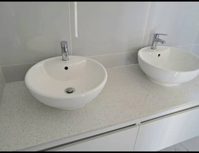 4 BEDROOM HOUSE FOR SALE IN PALM LAKES ESTATE